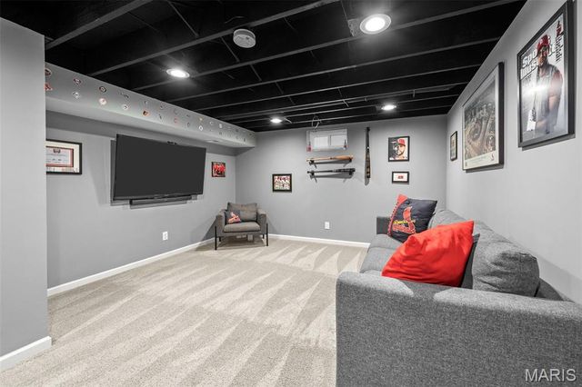 6 Cricklewood Lane, St Peters, MO 63376