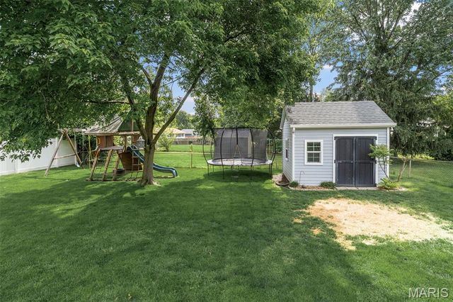 6 Cricklewood Lane, St Peters, MO 63376