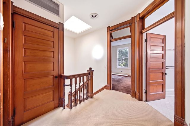907 W Fullerton Avenue, Chicago, IL 60614