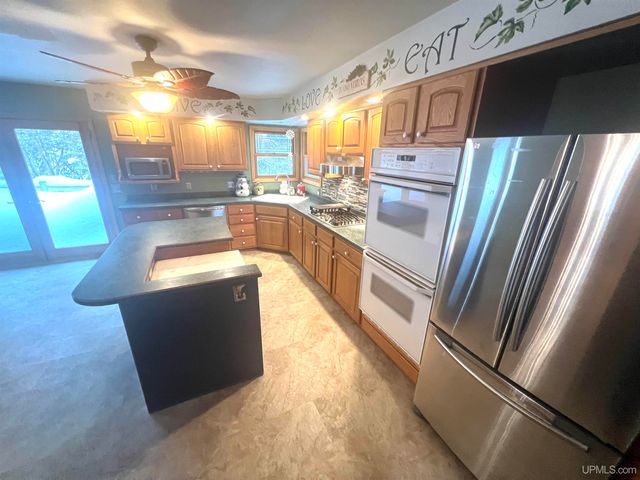 N5686 Jarvinen Road, Eben Junction, MI 49825