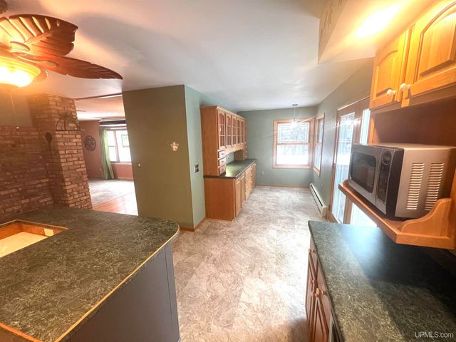 N5686 Jarvinen Road, Eben Junction, MI 49825