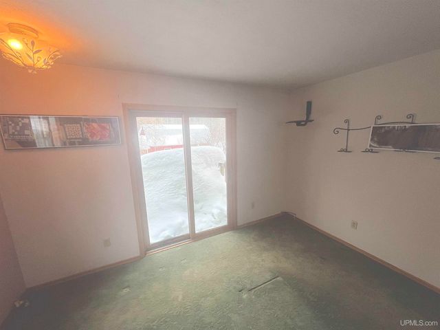 N5686 Jarvinen Road, Eben Junction, MI 49825