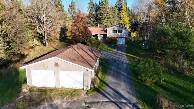N5686 Jarvinen Road, Eben Junction, MI 49825