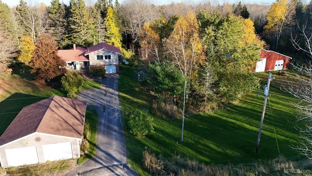 N5686 Jarvinen Road, Eben Junction, MI 49825