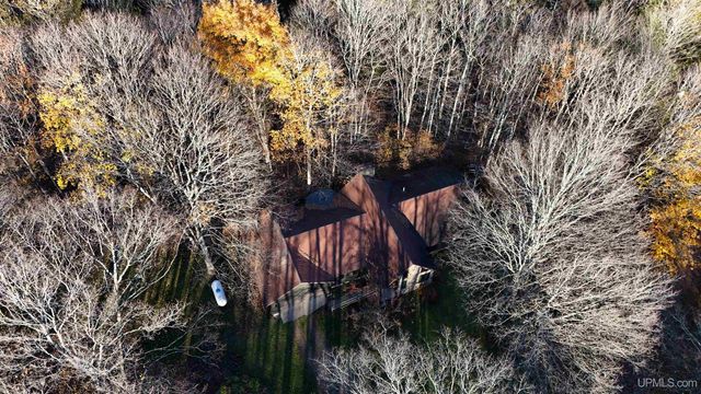 N5686 Jarvinen Road, Eben Junction, MI 49825