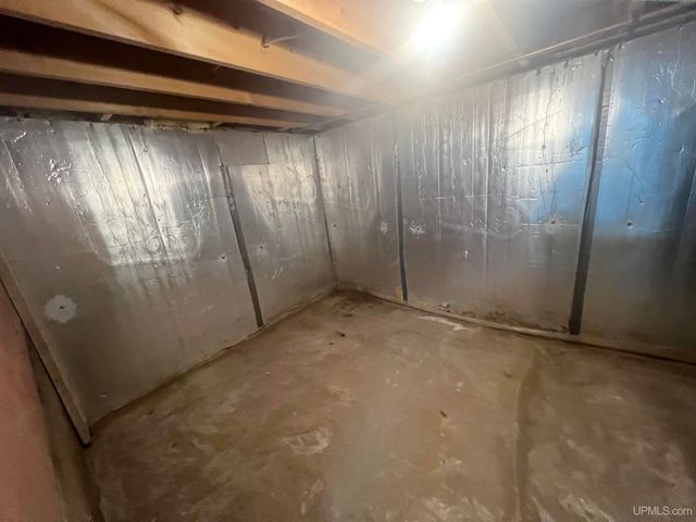 N5686 Jarvinen Road, Eben Junction, MI 49825