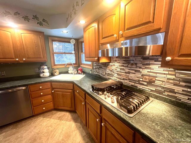 N5686 Jarvinen Road, Eben Junction, MI 49825