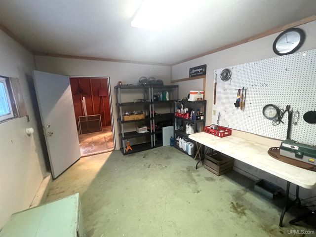 N5686 Jarvinen Road, Eben Junction, MI 49825