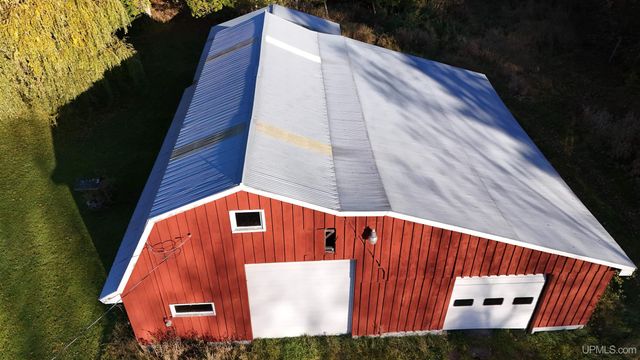 N5686 Jarvinen Road, Eben Junction, MI 49825