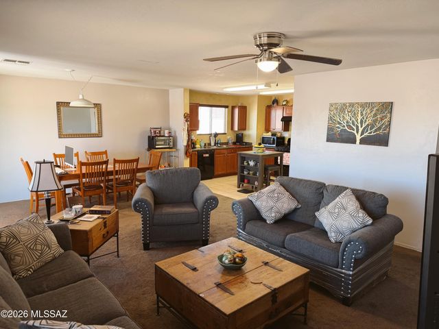 6268 S Pipit Drive, Tucson, AZ 85757