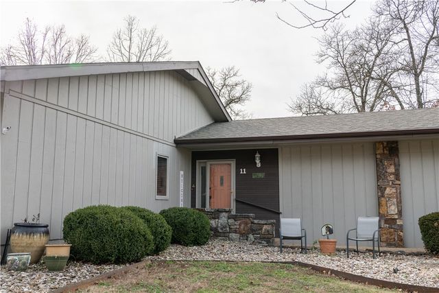 11 Fairway Drive, Bella Vista, AR 72714