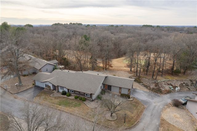 11 Fairway Drive, Bella Vista, AR 72714