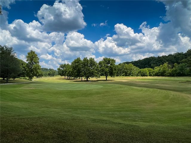 11 Fairway Drive, Bella Vista, AR 72714