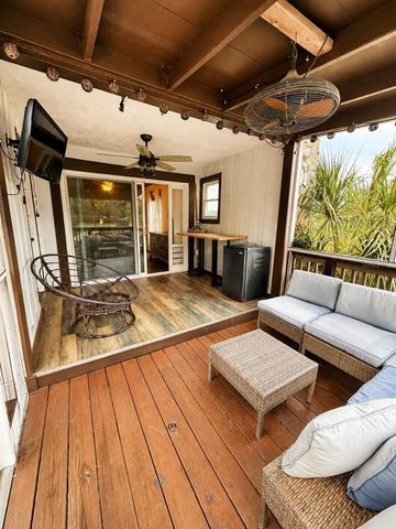 9100 DEBBIE LANE, Hudson, FL 34669