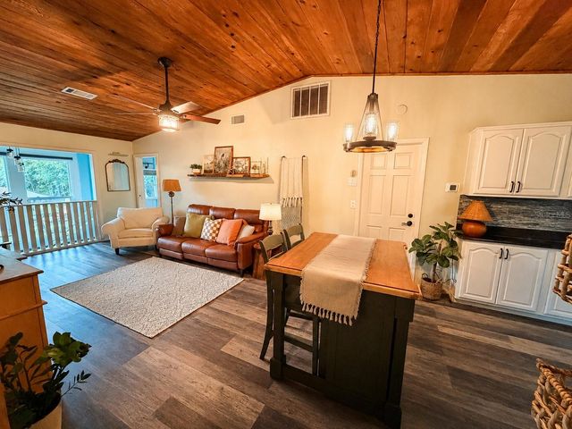 9100 DEBBIE LANE, Hudson, FL 34669