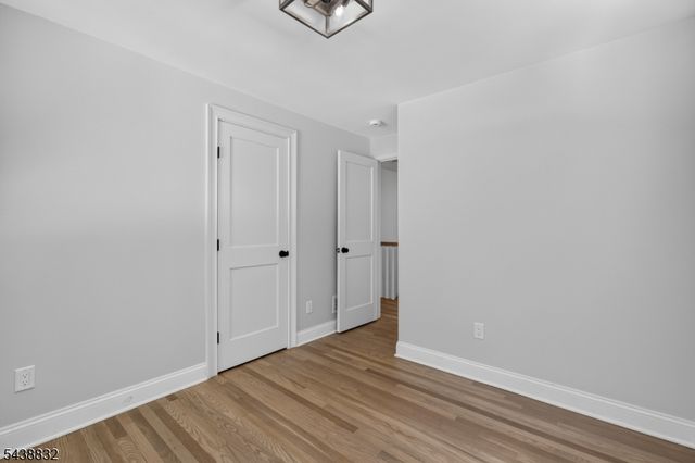 642 Roosevelt St, Westfield Town, NJ 07090