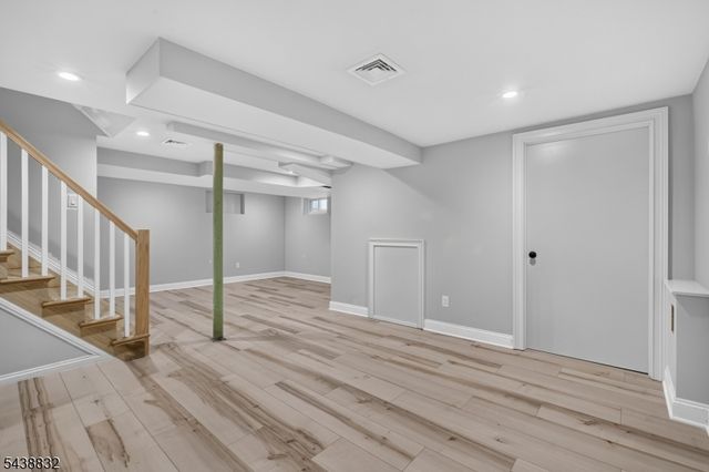 642 Roosevelt St, Westfield Town, NJ 07090