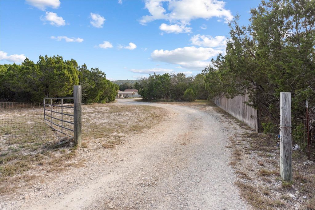 13715 Pecan HOLW, Leander, TX 78641