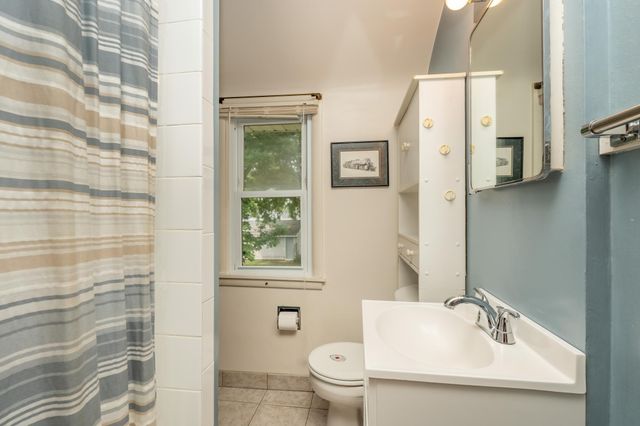 411 3rd Avenue W, Shakopee, MN 55379