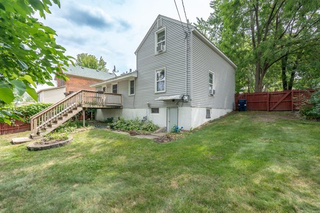 411 3rd Avenue W, Shakopee, MN 55379