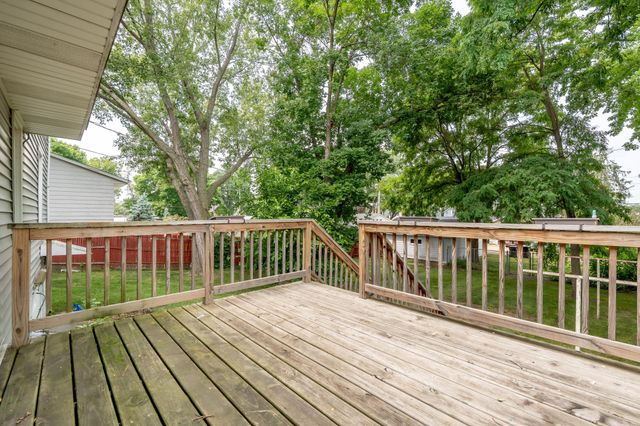 411 3rd Avenue W, Shakopee, MN 55379
