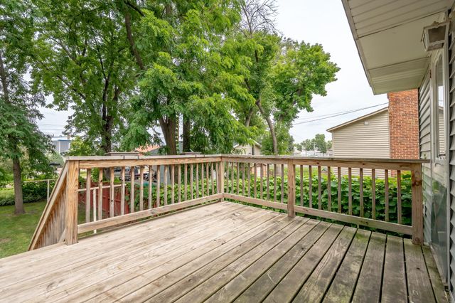 411 3rd Avenue W, Shakopee, MN 55379