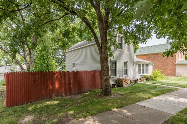 411 3rd Avenue W, Shakopee, MN 55379