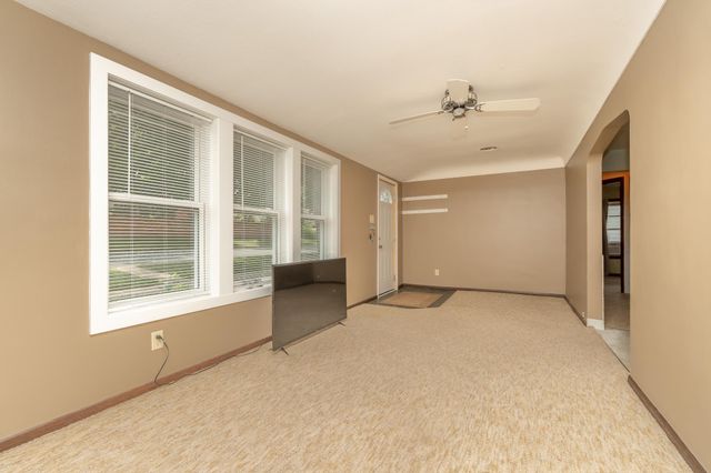 411 3rd Avenue W, Shakopee, MN 55379