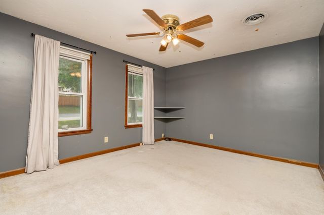 411 3rd Avenue W, Shakopee, MN 55379