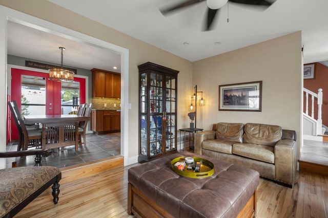 4042 Vincent Ave N, Minneapolis, MN 55412
