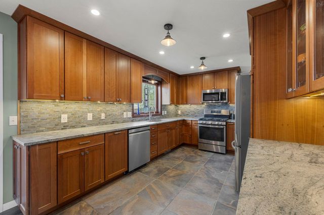 4042 Vincent Ave N, Minneapolis, MN 55412