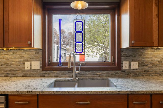 4042 Vincent Ave N, Minneapolis, MN 55412
