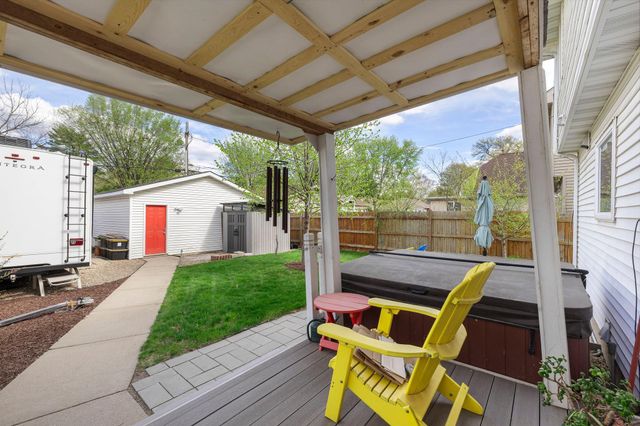 4042 Vincent Ave N, Minneapolis, MN 55412