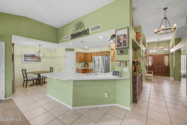 2943 E REDWOOD Lane, Phoenix, AZ 85048