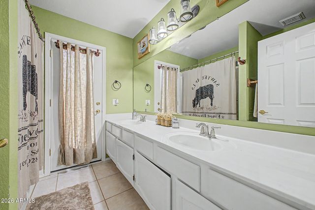 2943 E REDWOOD Lane, Phoenix, AZ 85048