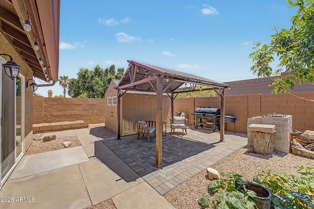 2943 E REDWOOD Lane, Phoenix, AZ 85048