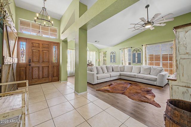 2943 E REDWOOD Lane, Phoenix, AZ 85048