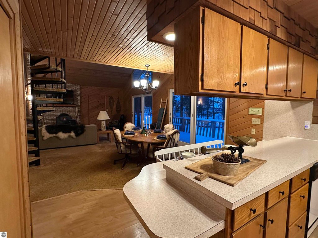 Image 9 of property listing at 7780 Elk Tip Drive, Rapid City, MI 49676