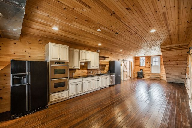 8137 Shoals Branch Rd, Primm Springs, TN 38476