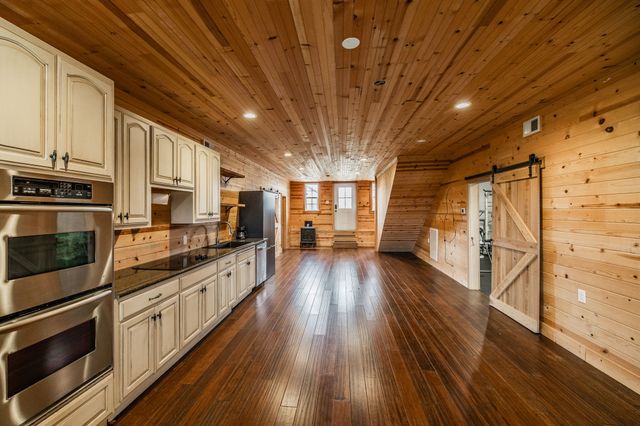 8137 Shoals Branch Rd, Primm Springs, TN 38476