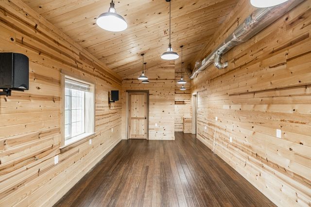 8137 Shoals Branch Rd, Primm Springs, TN 38476