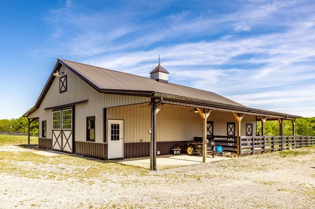 8137 Shoals Branch Rd, Primm Springs, TN 38476