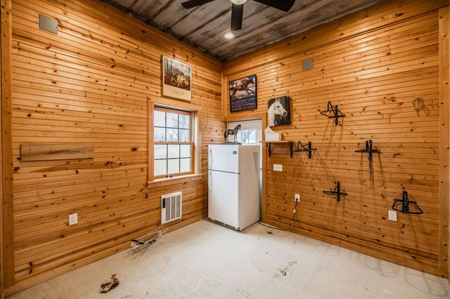 8137 Shoals Branch Rd, Primm Springs, TN 38476