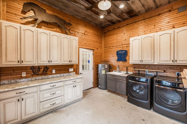 8137 Shoals Branch Rd, Primm Springs, TN 38476