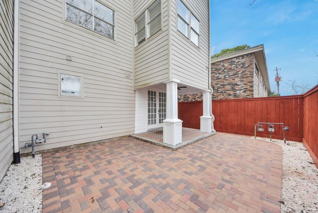 2314 Dorrington Street C, Houston, TX 77030