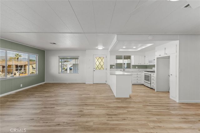 601 N Kirby 246, Hemet, CA 92545