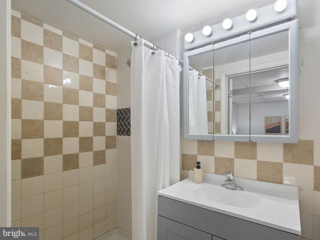 5206 VARNUM ST, Bladensburg, MD 20710