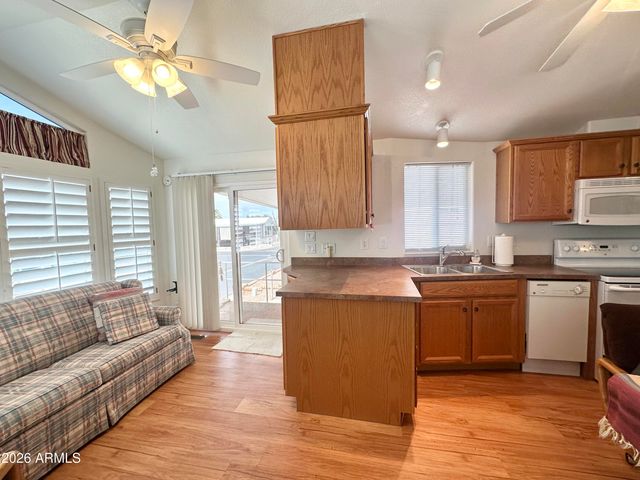 111 S GREENFIELD Road 200, Mesa, AZ 85206