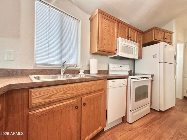 111 S GREENFIELD Road 200, Mesa, AZ 85206