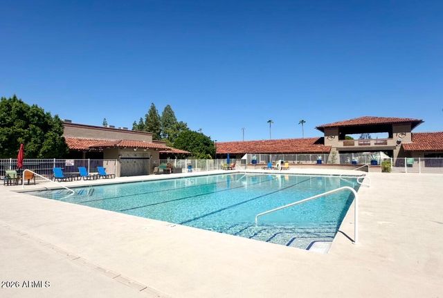 111 S GREENFIELD Road 200, Mesa, AZ 85206